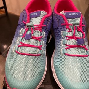Saucony girls 5 m shoes
